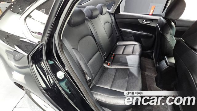Kia K3 2019 — photo 18