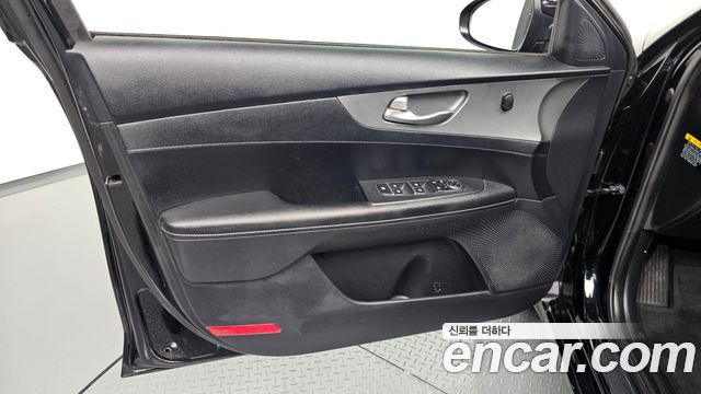 Kia K3 2019 — photo 14