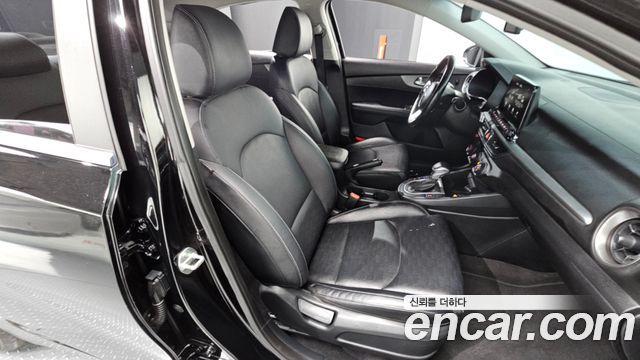 Kia K3 2019 — photo 16