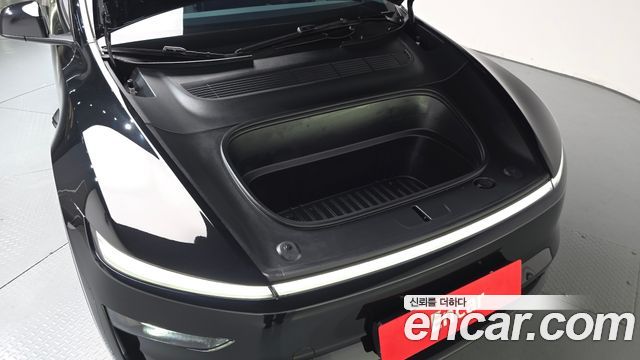 Tesla Model Y 2025 — photo 6