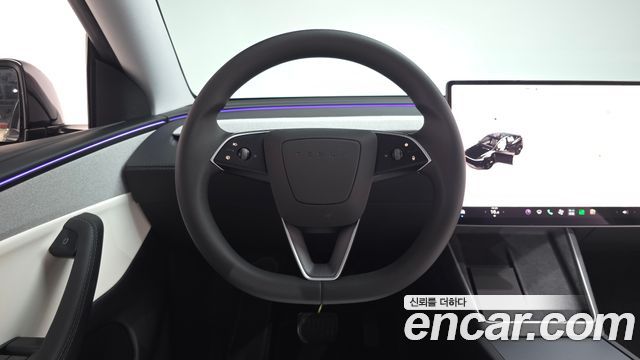 Tesla Model Y 2025 — photo 19