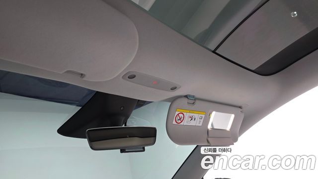 Tesla Model Y 2025 — photo 29