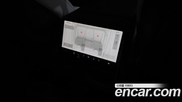 Tesla Model Y 2025 — photo 31