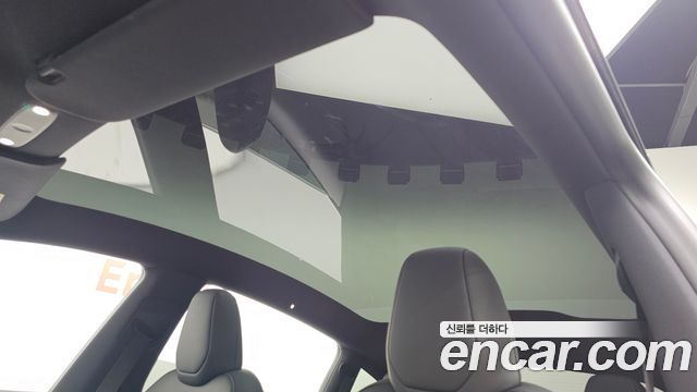 Tesla Model Y 2026 — photo 20
