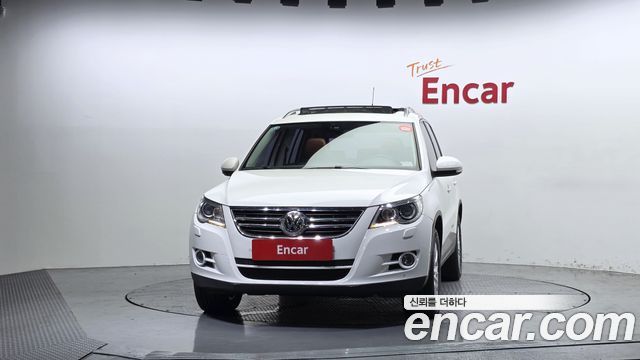 Volkswagen Tiguan 2011 — photo 3