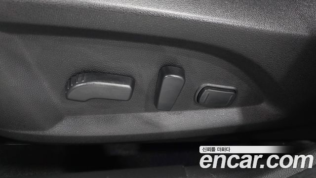 Renault Korea QM6 2023 — photo 28