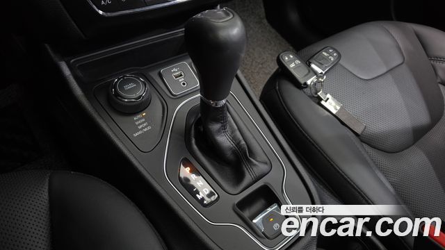 Jeep Cherokee 2019 — photo 9