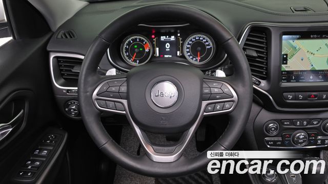 Jeep Cherokee 2019 — photo 13