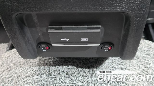 Jeep Cherokee 2019 — photo 18