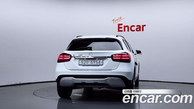 Mercedes-Benz GLA-Class 2019 — photo 4