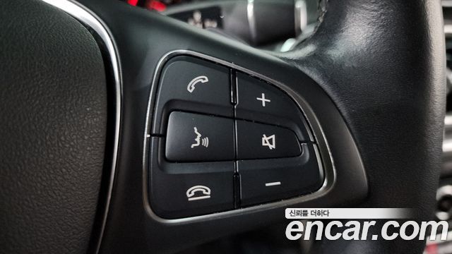 Mercedes-Benz GLA-Class 2019 — photo 22