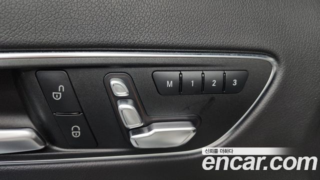 Mercedes-Benz GLA-Class 2019 — photo 27