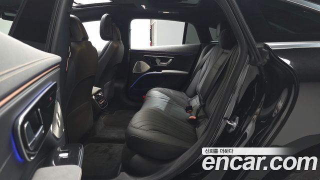 Mercedes-Benz EQS 2022 — photo 18
