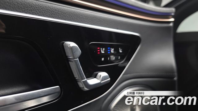 Mercedes-Benz EQS 2022 — photo 31