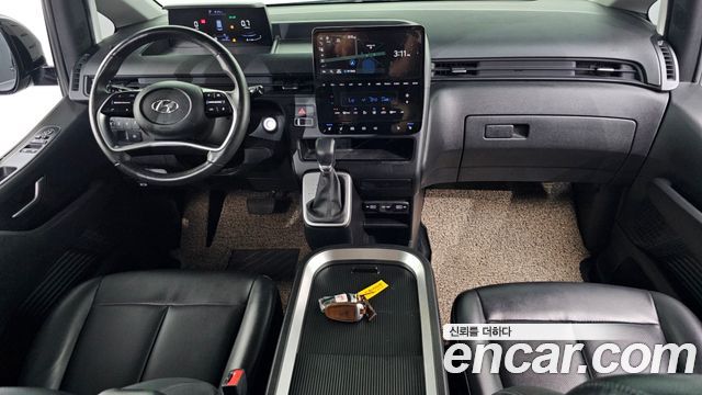 Hyundai Staria 2023 — photo 10