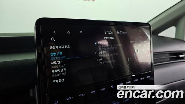 Hyundai Staria 2023 — photo 19