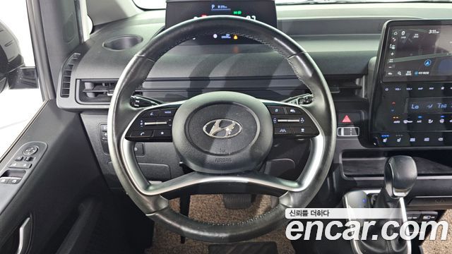 Hyundai Staria 2023 — photo 22