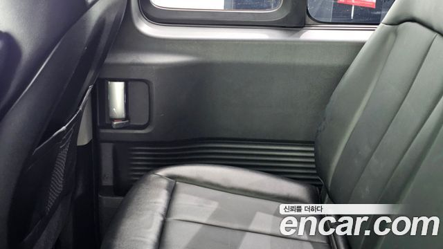 Hyundai Staria 2023 — photo 15