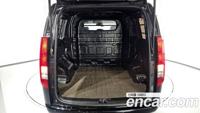 Hyundai Staria 2023 — photo 29