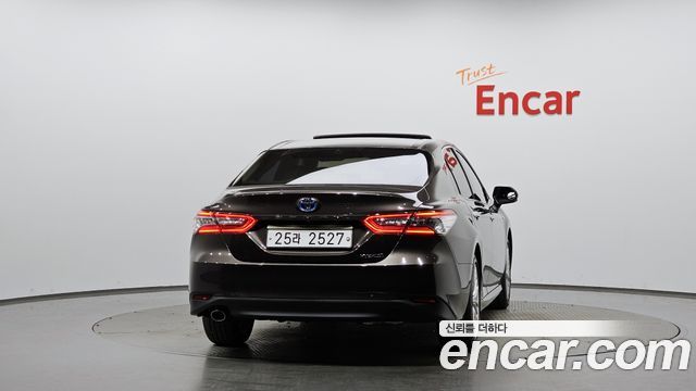Toyota Camry 2018 — photo 4