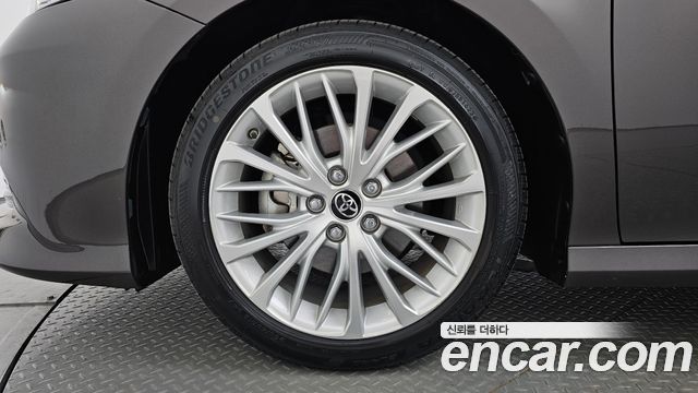 Toyota Camry 2018 — photo 5