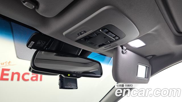Toyota Camry 2018 — photo 22