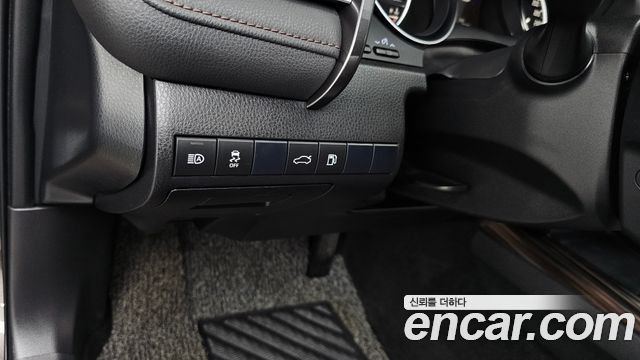 Toyota Camry 2018 — photo 23