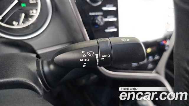 Toyota Camry 2018 — photo 25