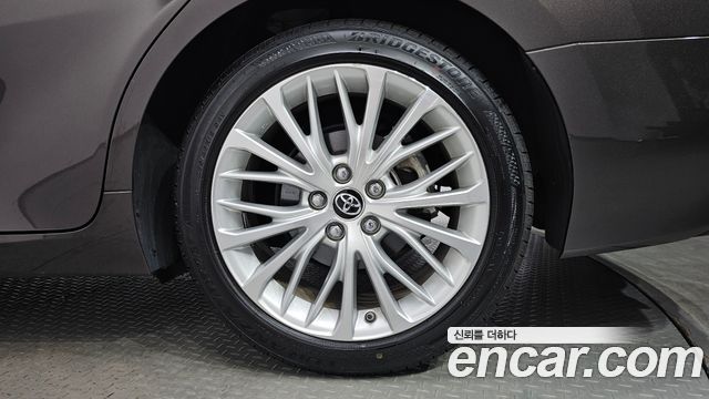 Toyota Camry 2018 — photo 7