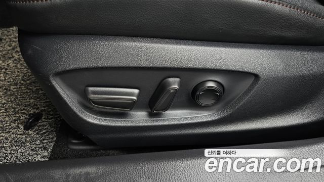 Toyota Camry 2018 — photo 31