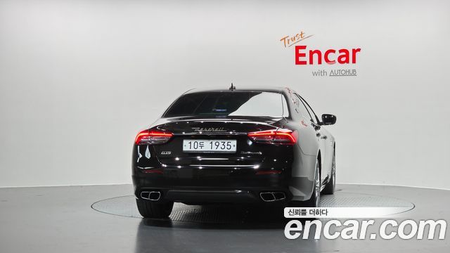 Maserati Quattroporte 2018 — photo 4