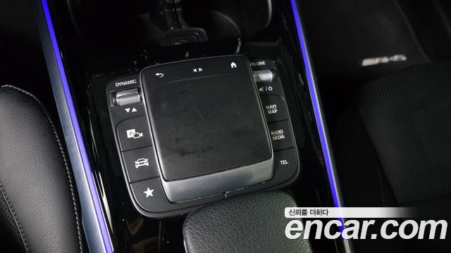 Mercedes-Benz EQB 2022 — photo 12