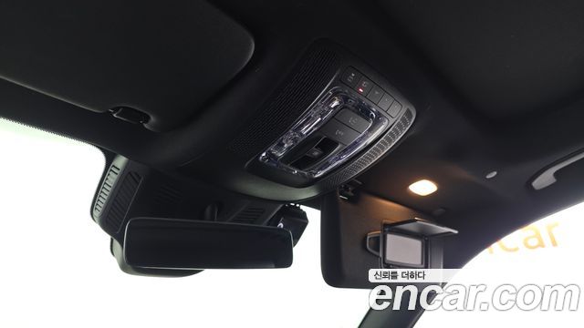 Mercedes-Benz EQB 2022 — photo 22