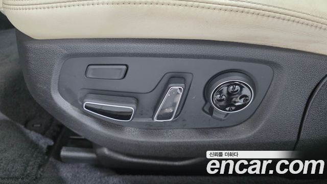 Hyundai Genesis 2016 — photo 25
