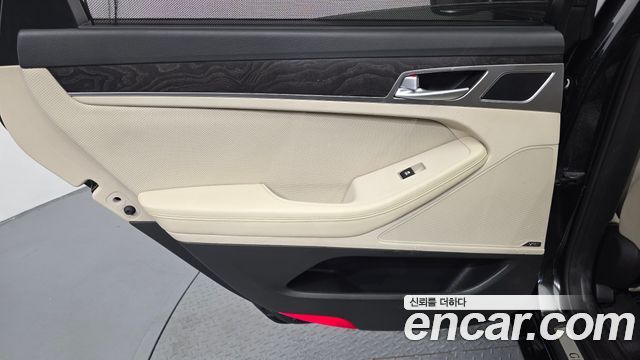 Hyundai Genesis 2016 — photo 28