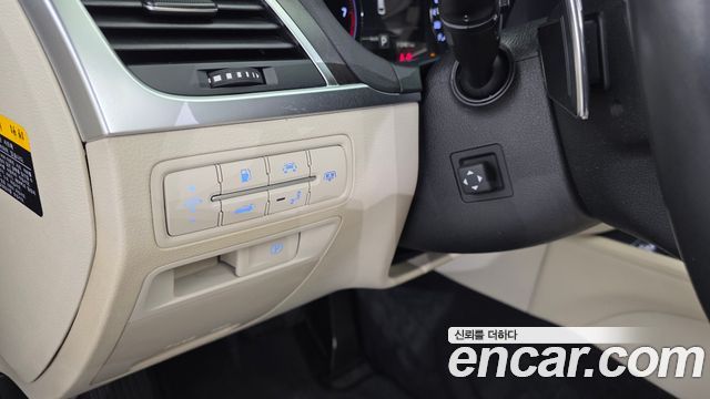 Hyundai Genesis 2016 — photo 37