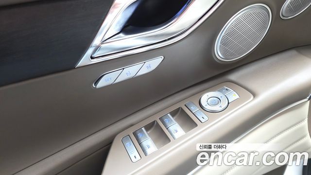 Genesis GV80 2023 — photo 29