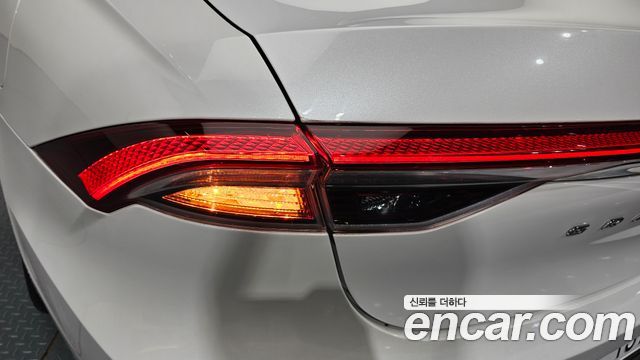 Hyundai Grandeur 2022 — photo 9