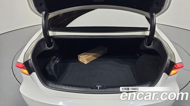 Hyundai Grandeur 2022 — photo 32