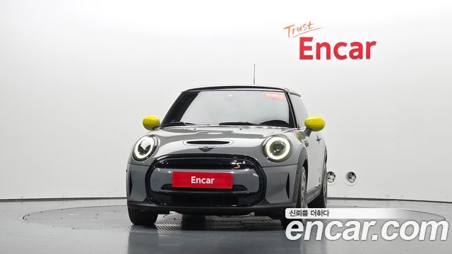 Mini Cooper 2022 — photo 3