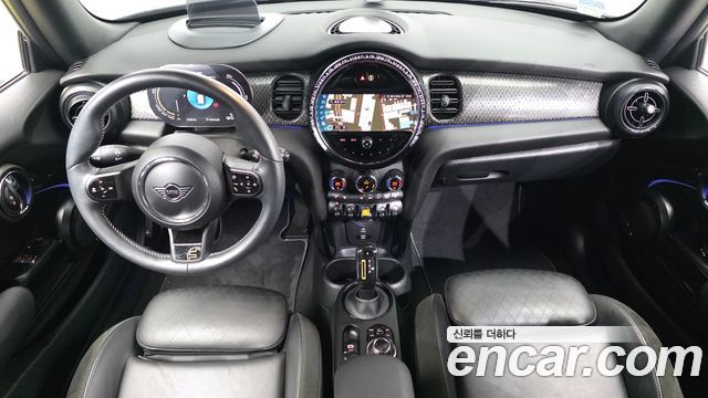 Mini Cooper 2022 — photo 10