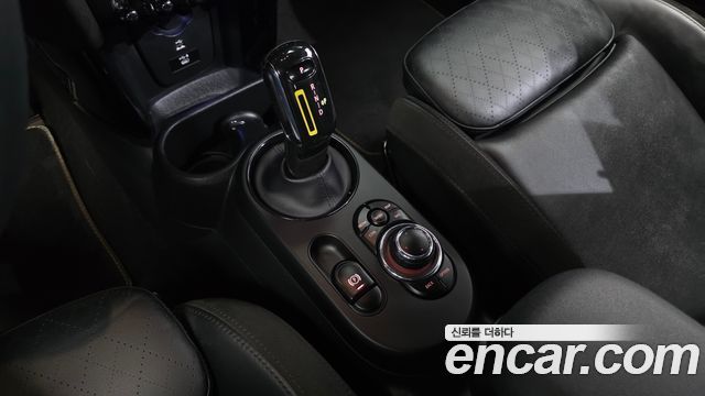 Mini Cooper 2022 — photo 12