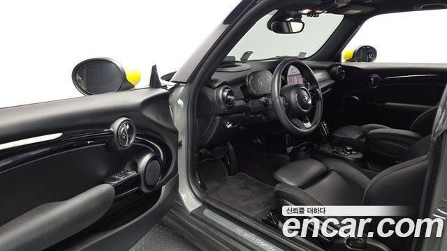 Mini Cooper 2022 — photo 13