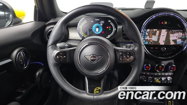 Mini Cooper 2022 — photo 18