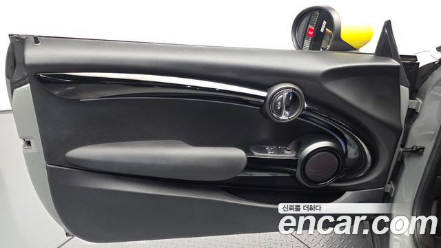 Mini Cooper 2022 — photo 14