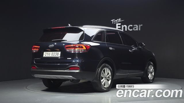 Kia Sorento 2017 — photo 2