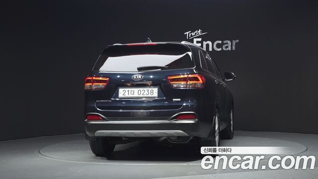 Kia Sorento 2017 — photo 4