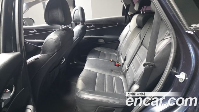 Kia Sorento 2017 — photo 12