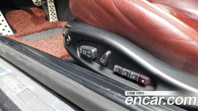 BMW M6 2007 — photo 13
