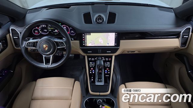 Porsche Cayenne 2023 — photo 10